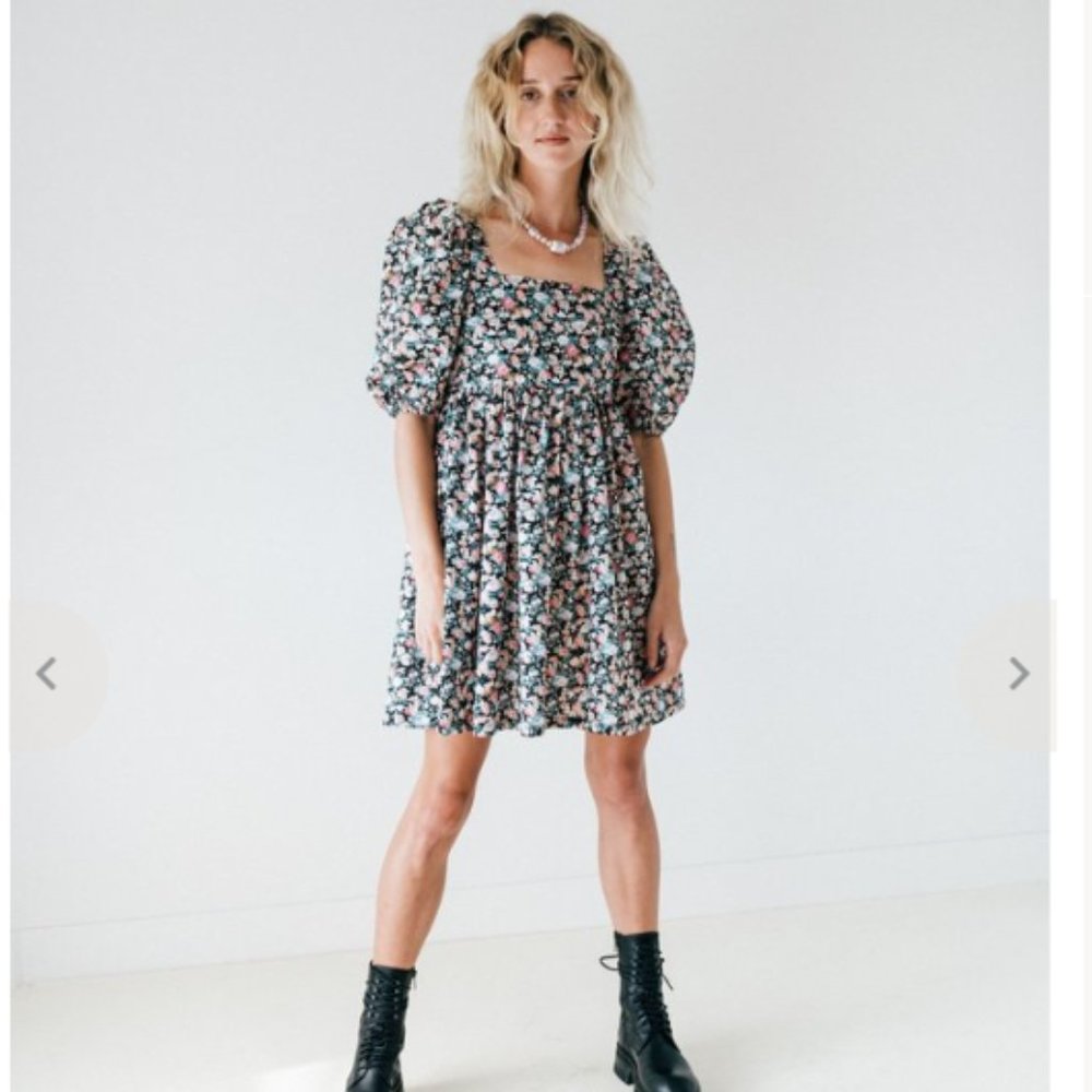 A Bronze Age Floral Puff Sleeve Mini Dress